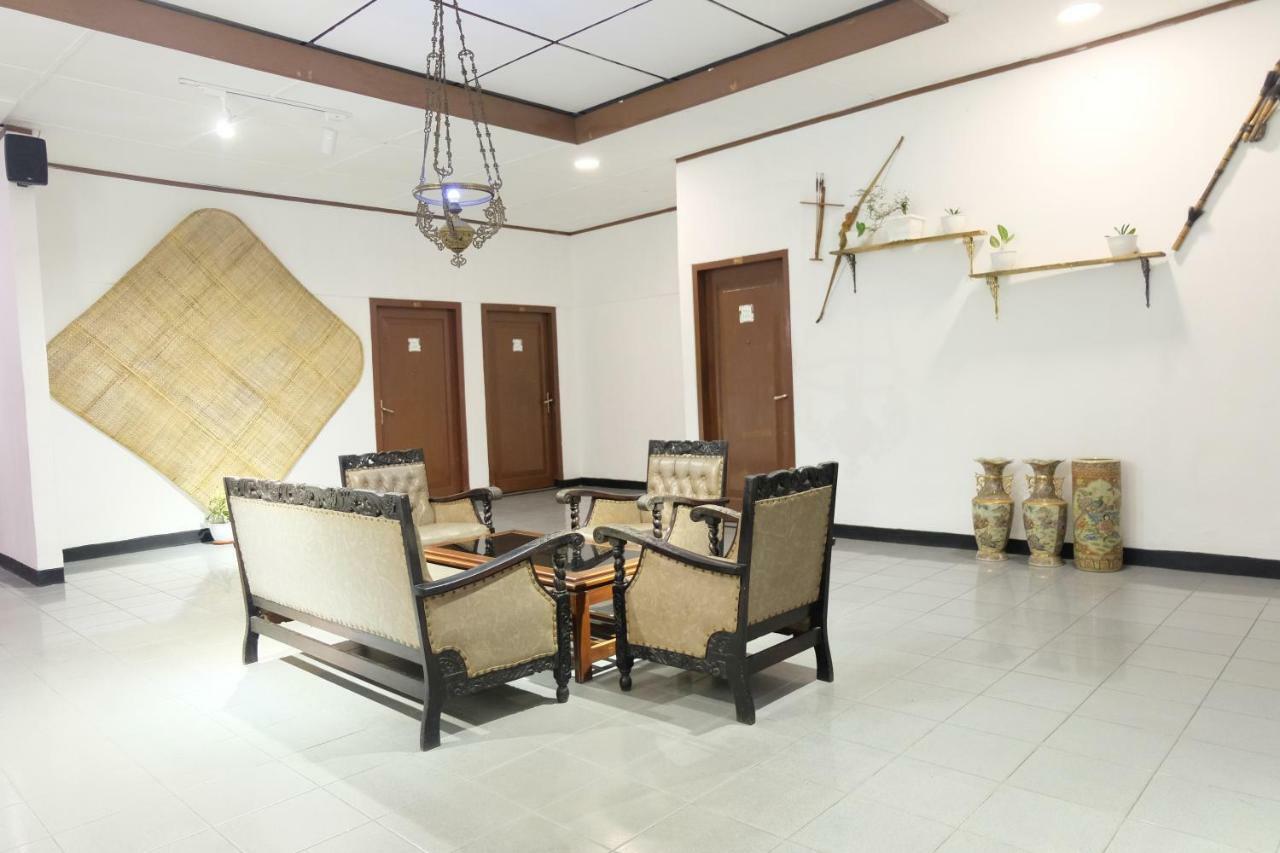 Rarem Bed & Breakfast Bandar Lampung Ngoại thất bức ảnh
