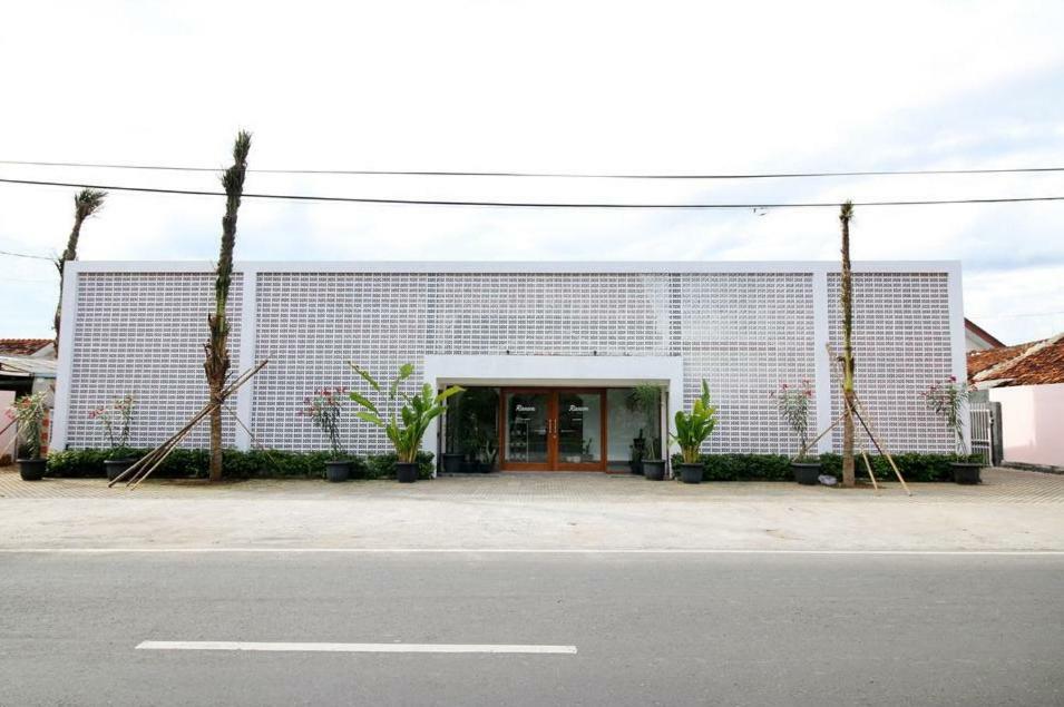 Rarem Bed & Breakfast Bandar Lampung Ngoại thất bức ảnh