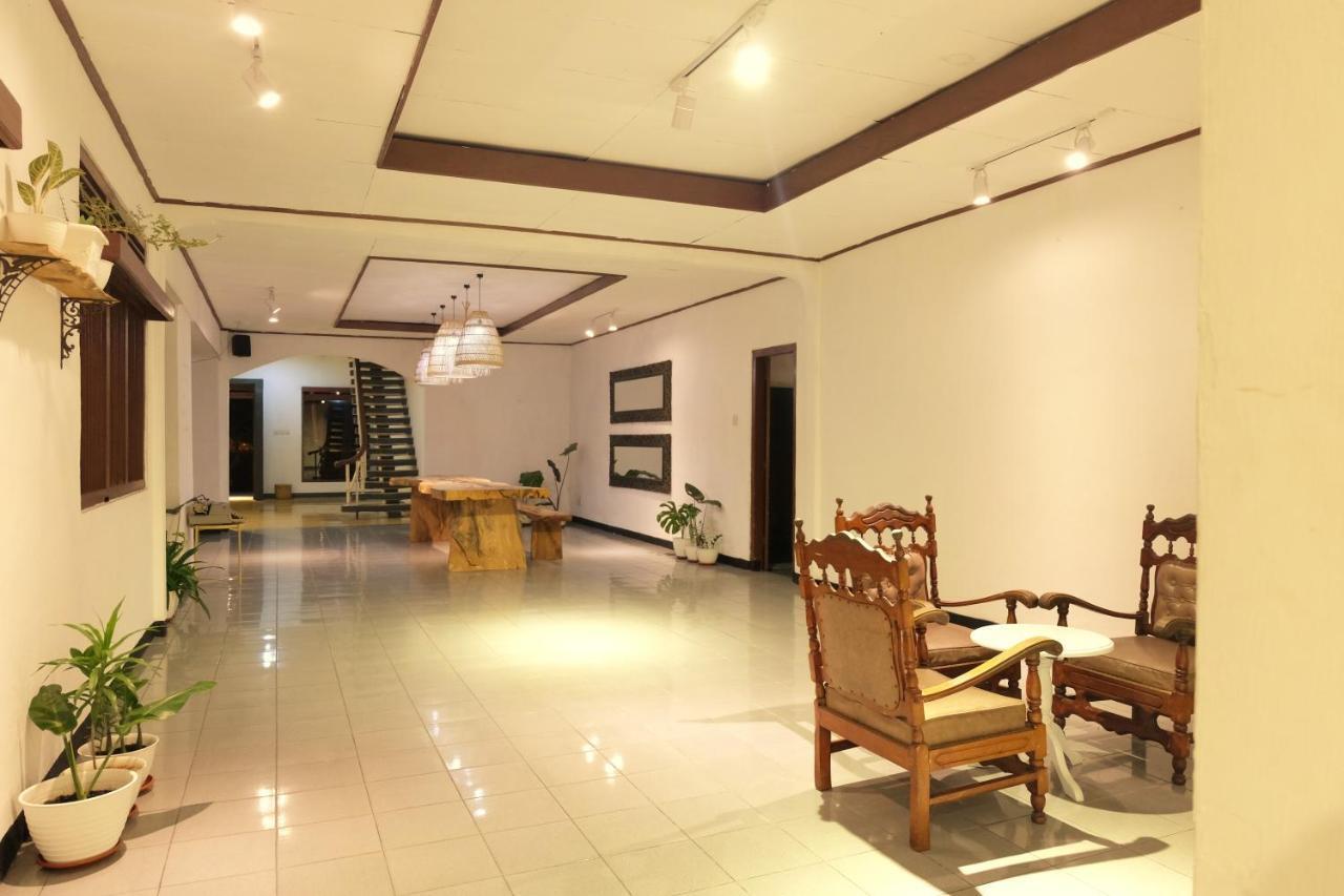 Rarem Bed & Breakfast Bandar Lampung Ngoại thất bức ảnh